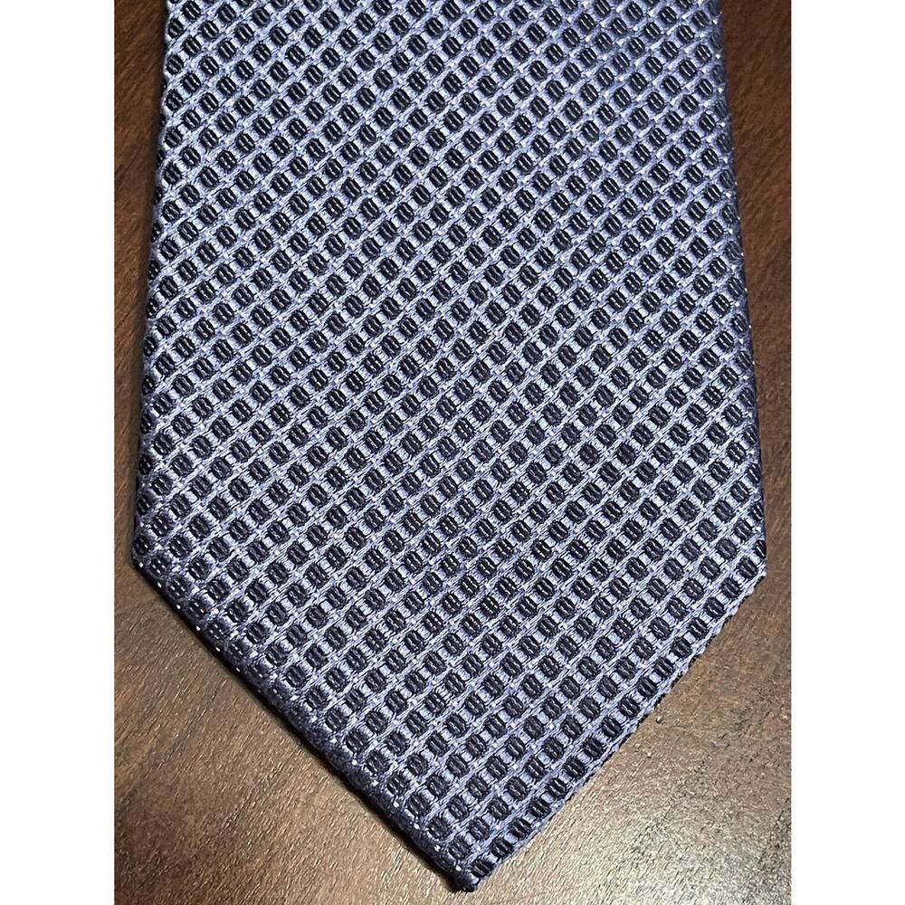 Calvin Klein Blue 54% Polyester 46% Silk Men’s Neck Tie Made In China